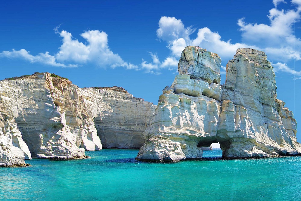 National Geographic: Μήλος και Τήνος στα καλύτερα ελληνικά νησιά για διακοπές το καλοκαίρι του 2024
